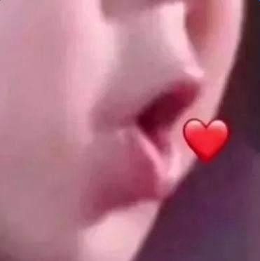 抖音吐愛心的表情包在哪下載？抖音口吐愛心的圖片匯總