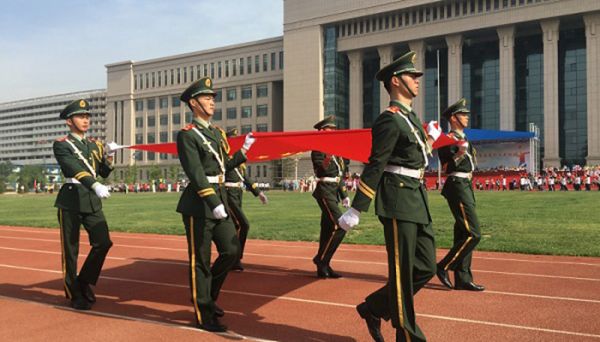 適合八一建軍節(jié)發(fā)的朋友圈 八一建軍節(jié)發(fā)朋友圈說(shuō)說(shuō)