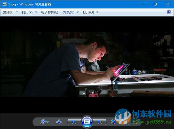 Win10系統(tǒng)照片查看器背景顏色怎么修改?